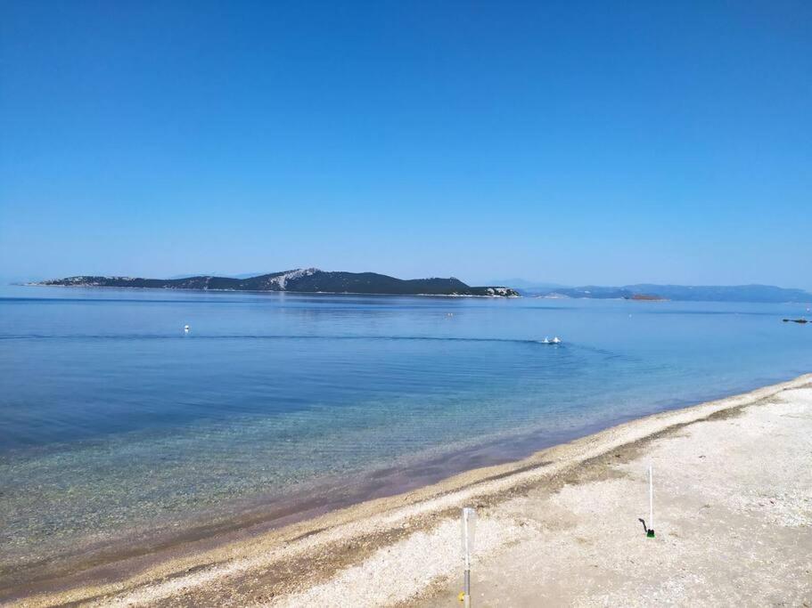 Το Σπίτι Της Μαργαρίτας Στην Παραλία Villa Nea Styra Exteriör bild